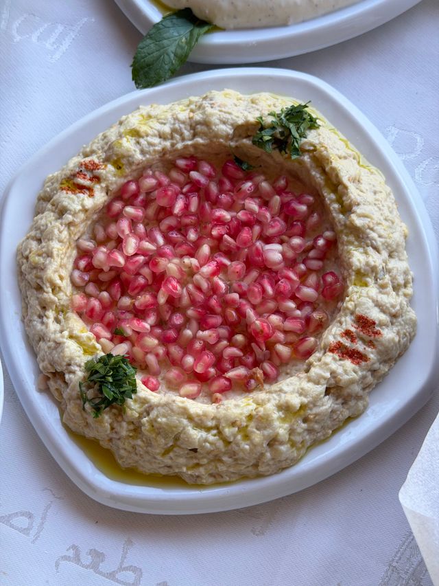 Baba ghanoush z pestkami granata